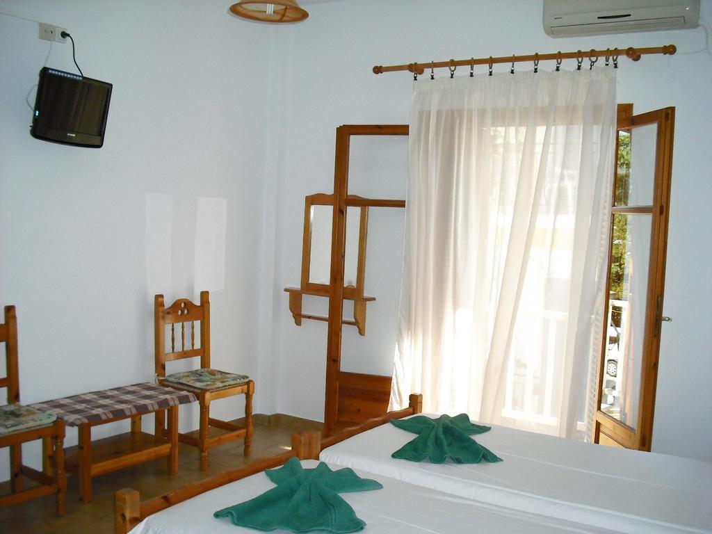 העיירה סקיאתוס Anastasis Rental Rooms חדר תמונה